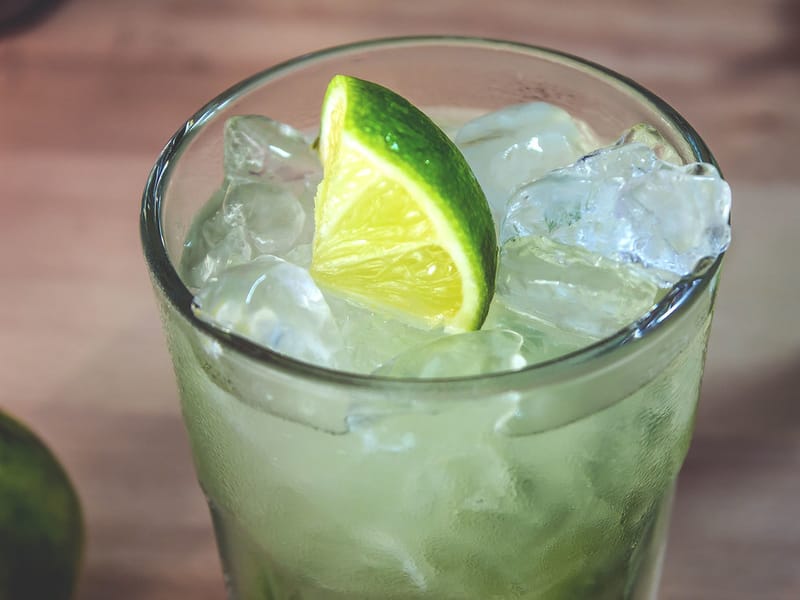 Caipirinha de Limão